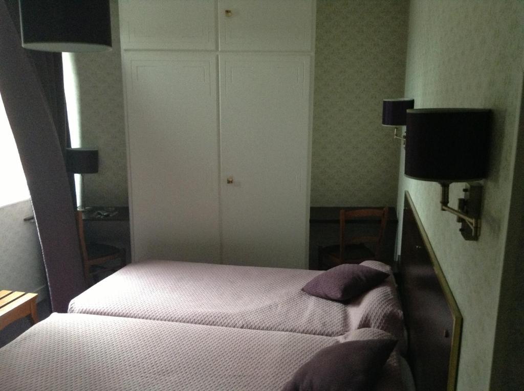 Logis Terrasse Hotel Лизьё Номер фото