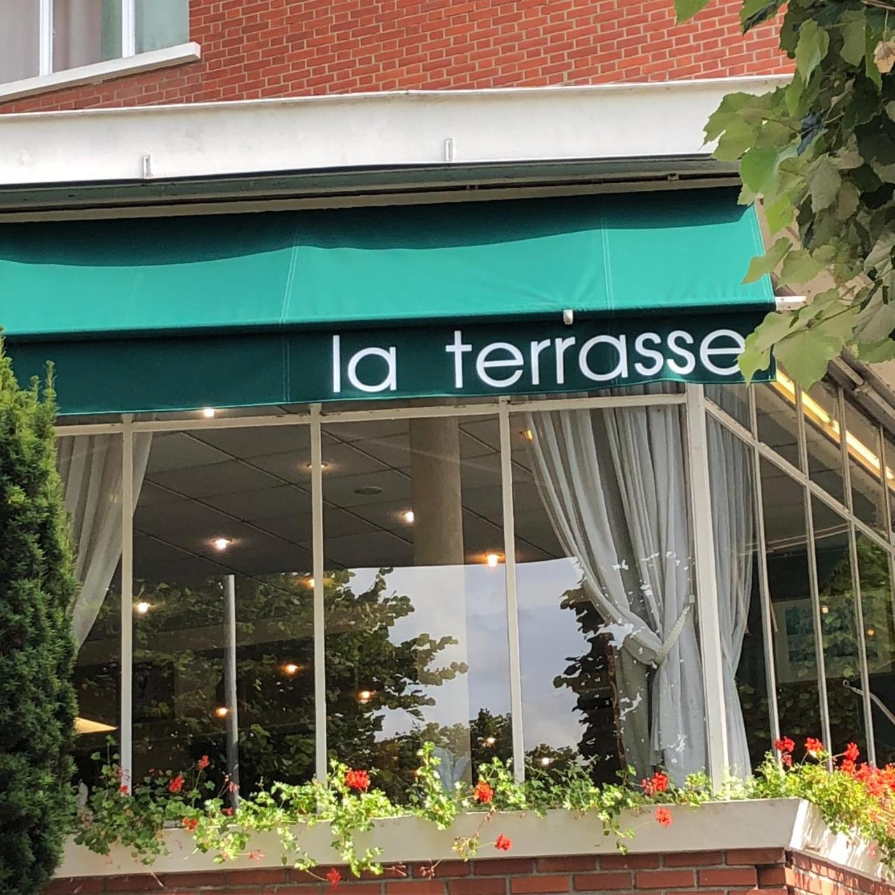 Logis Terrasse Hotel Лизьё Экстерьер фото